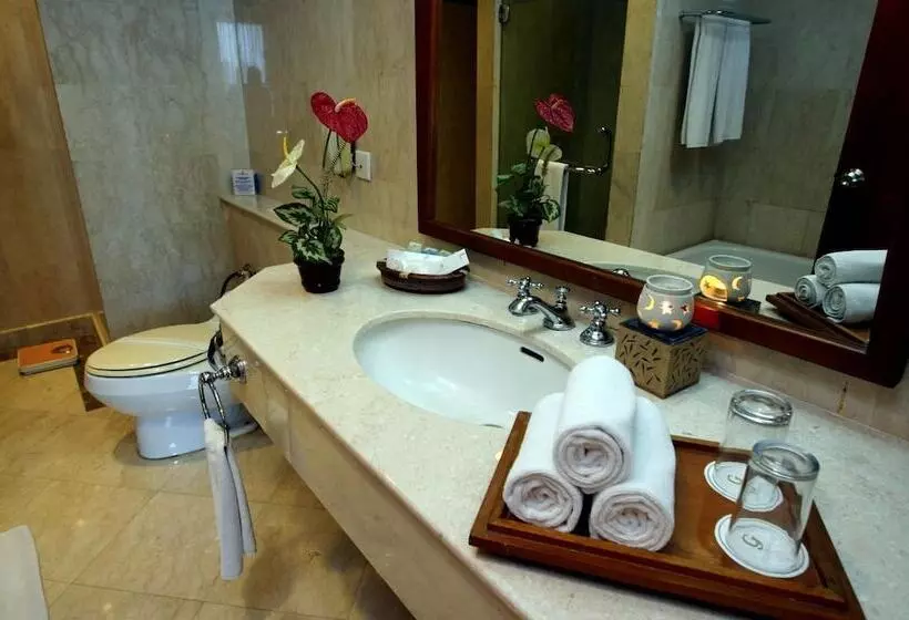 Fotos del hotel Makassar Golden:  6