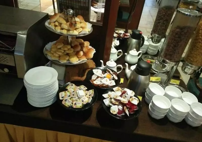 Fotos del hotel The Shalimar , Kemps Corner:  14