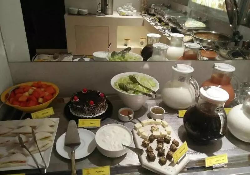 Fotos del hotel The Shalimar , Kemps Corner:  12