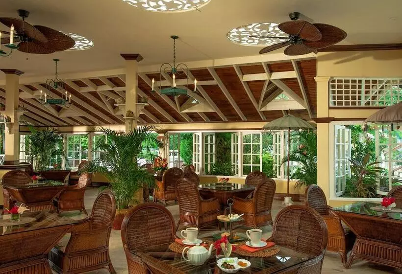 Fotos del hotel Sandals Royal Caribbean  All Inclusive Couples Only:  7