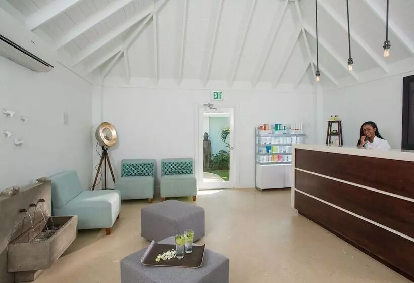 Sandals Royal Caribbean  All Inclusive Couples Only