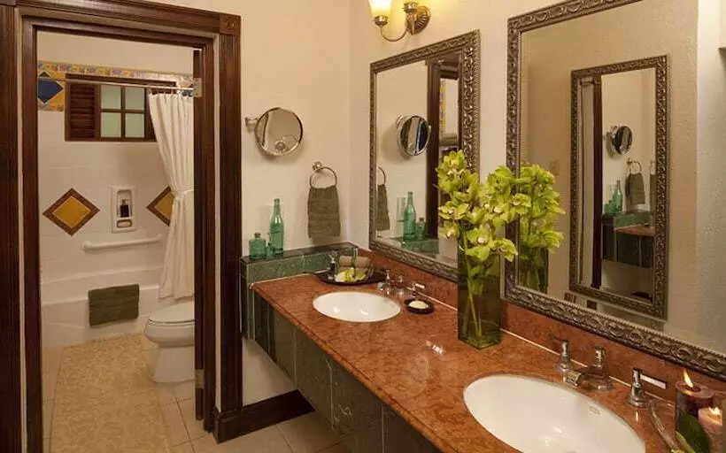 Fotos del hotel Sandals Royal Plantation  All Inclusive Couples Only:  11