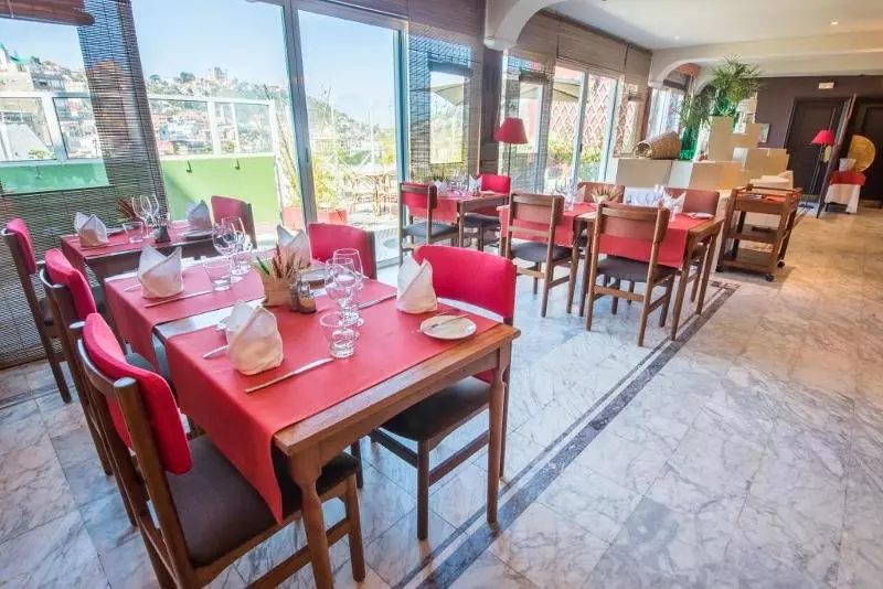 Fotos del hotel Hôtel Colbert - Spa & Casino:  24