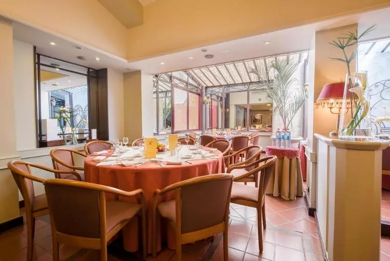 Fotos del hotel Hôtel Colbert - Spa & Casino:  10