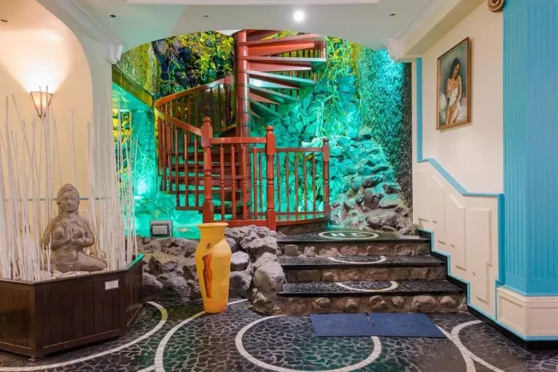 Fotos del hotel Hôtel Colbert - Spa & Casino:  3