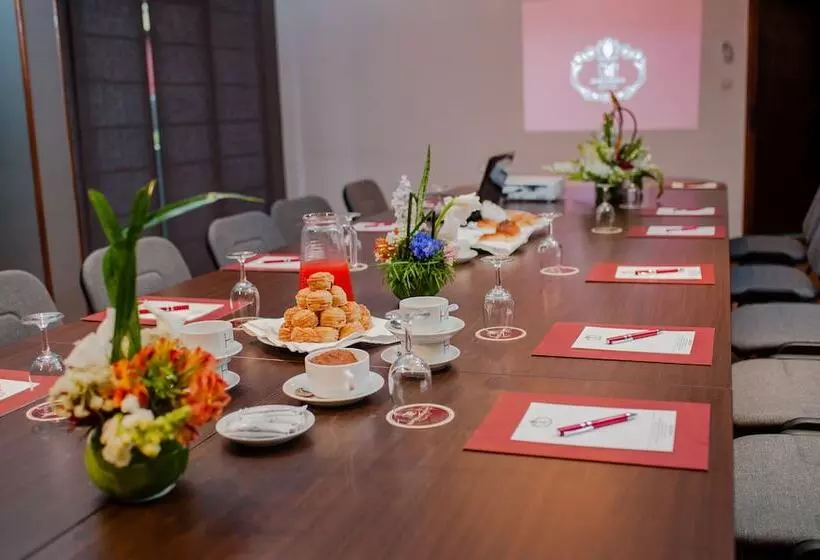 Fotos del hotel Hôtel Colbert - Spa & Casino:  12