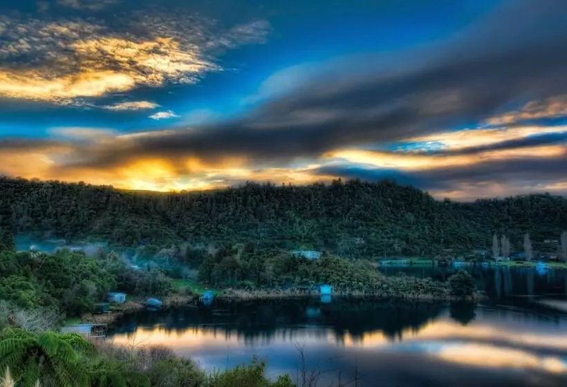 Fotos del hotel Solitaire Lodge:  21