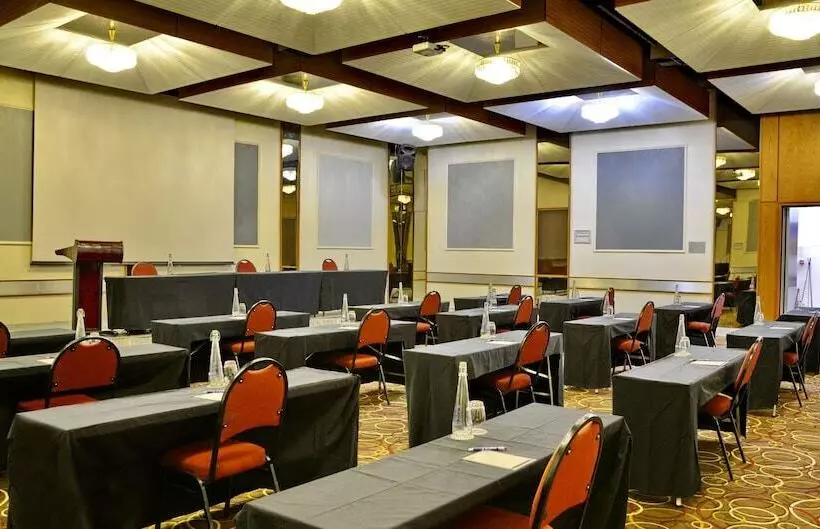 Fotos del hotel Protea  By Marriott Johannesburg Parktonian Allsuite:  4