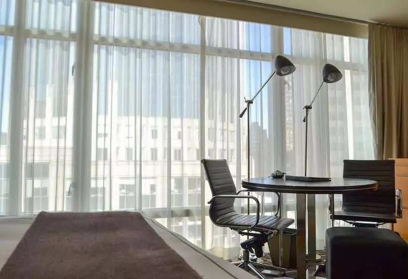 Fotos del hotel The Colonnade:  2