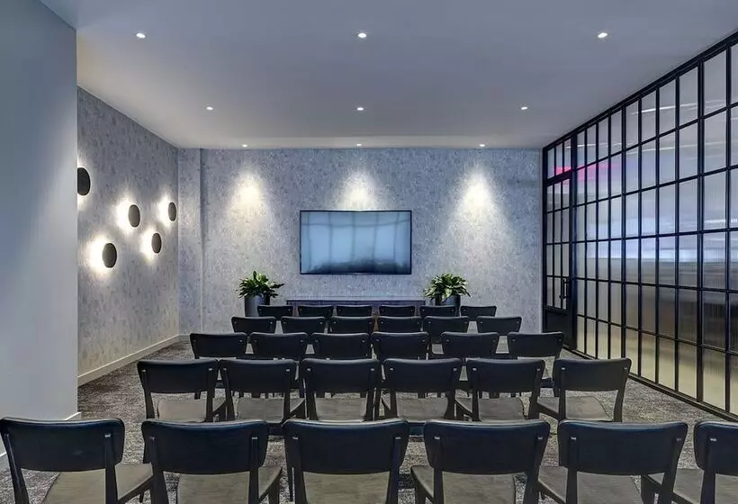 Fotos del hotel The Colonnade:  8