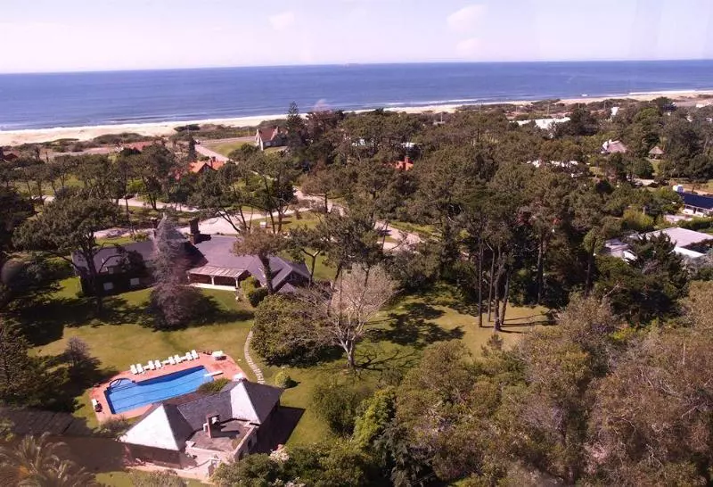 Fotos del hotel L Auberge:  7