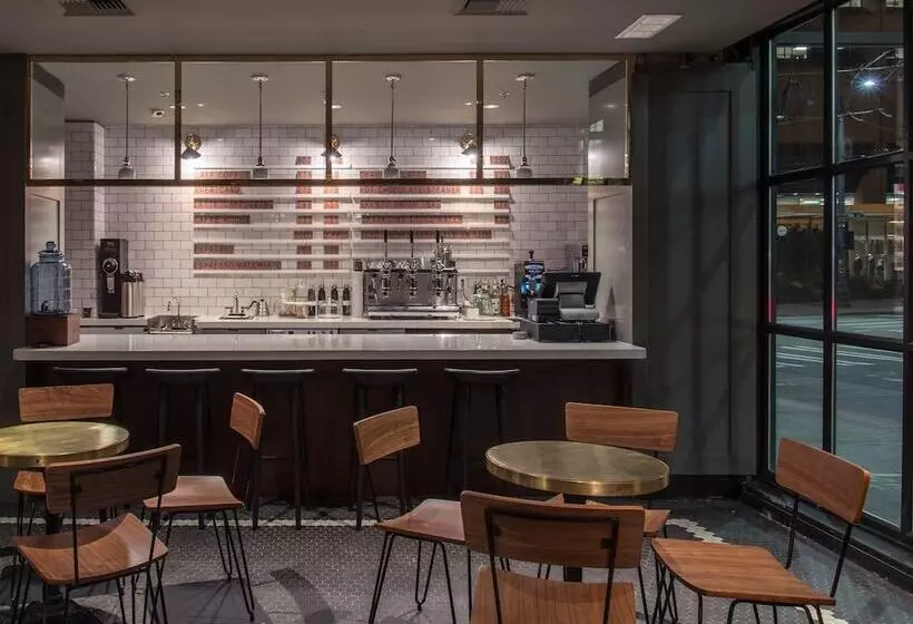 Fotos del hotel Theodore:  19