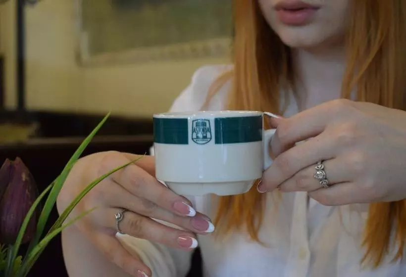 Fotos del hotel Queen's Astoria Design:  5