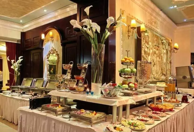 Fotos del hotel Queen's Astoria Design:  12