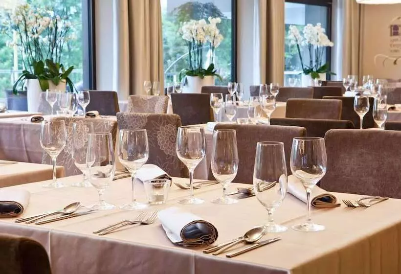 Fotos del hotel Queen's Astoria Design:  8