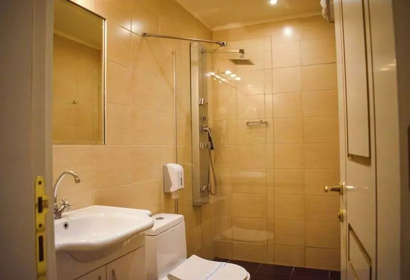 Fotos del hotel Queen's Astoria Design:  10