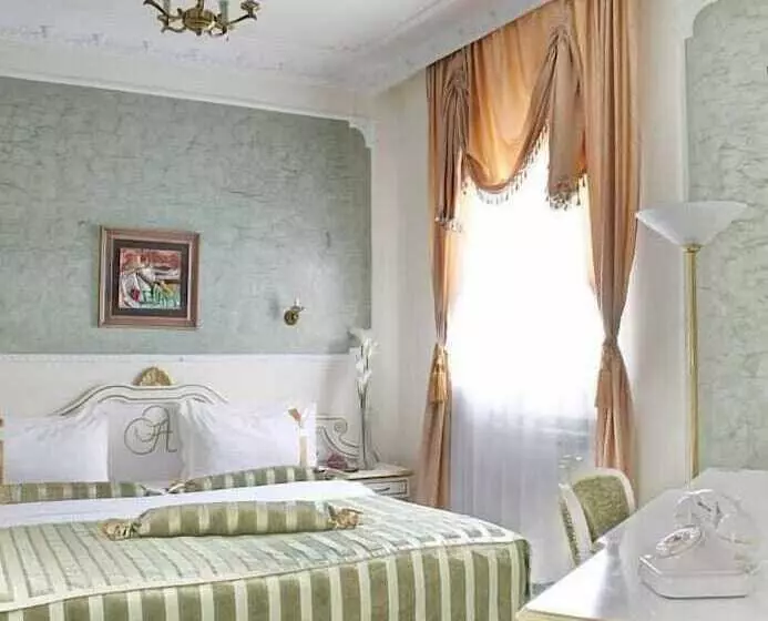 Fotos del hotel Queen's Astoria Design:  19