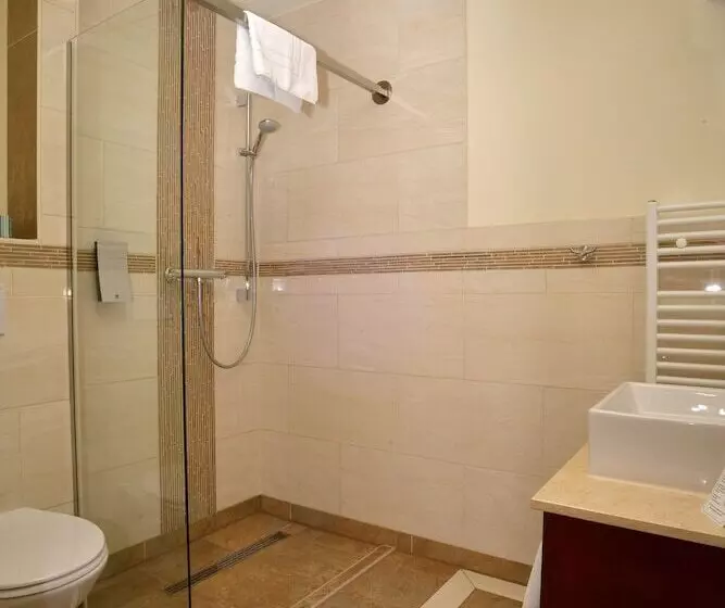 Fotos del hotel Arena City:  12