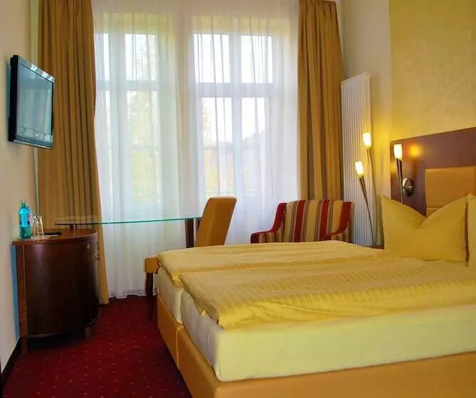 Fotos del hotel Arena City:  17