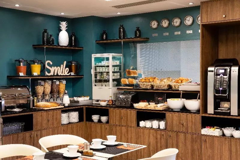 Fotos del hotel Paris Bastille:  9