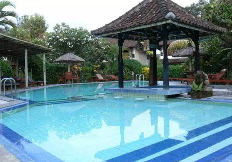 Puri Taman Kelapa – Garden Cottages