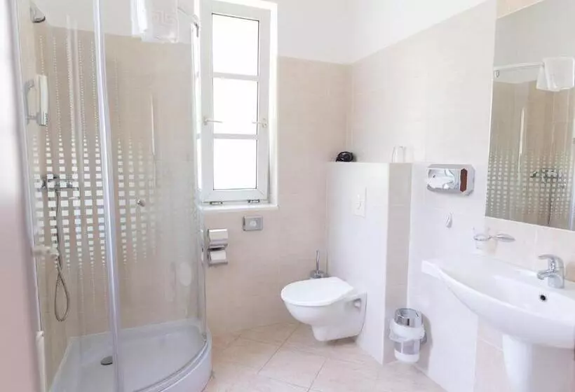 Fotos del hotel Walzer Hotel & Restaurant:  2