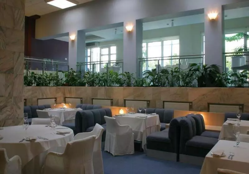 Fotos del hotel Karolina Park:  14