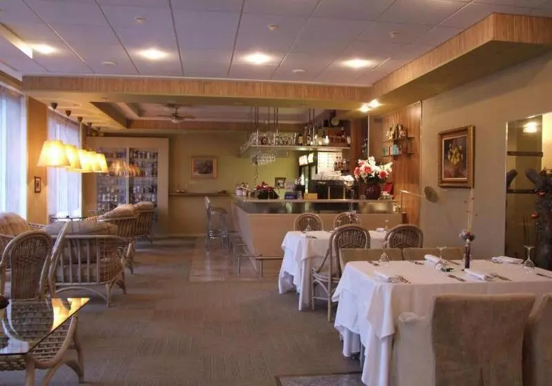 Fotos del hotel Karolina Park:  8