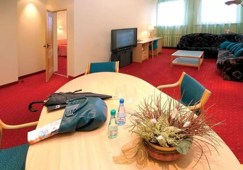 Fotos del hotel Karolina Park:  9