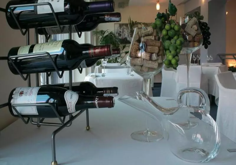 Fotos del hotel Karolina Park:  11