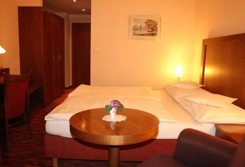 Fotos del hotel Monica:  11