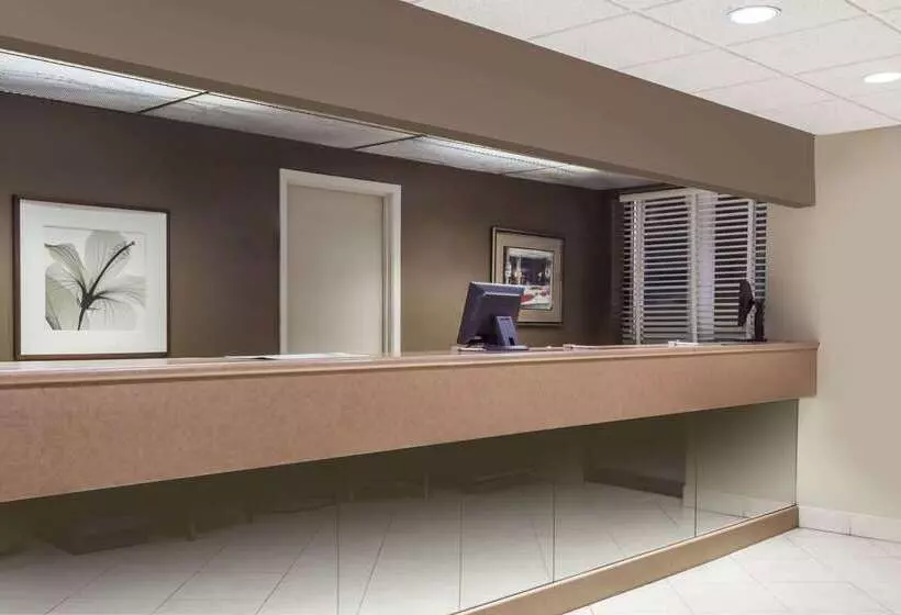 Fotos del hotel Howard Johnson By Wyndham Niagara Falls:  3