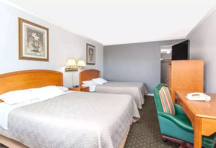 Fotos del hotel Howard Johnson By Wyndham Niagara Falls:  24