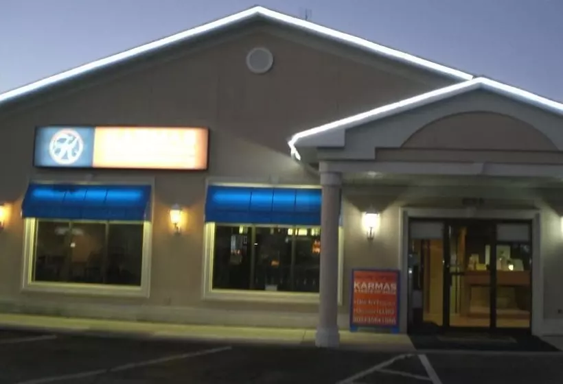 Fotos del hotel Howard Johnson By Wyndham Niagara Falls:  16