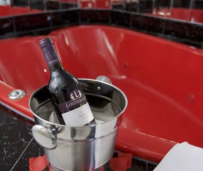 Fotos del hotel Howard Johnson By Wyndham Niagara Falls:  7