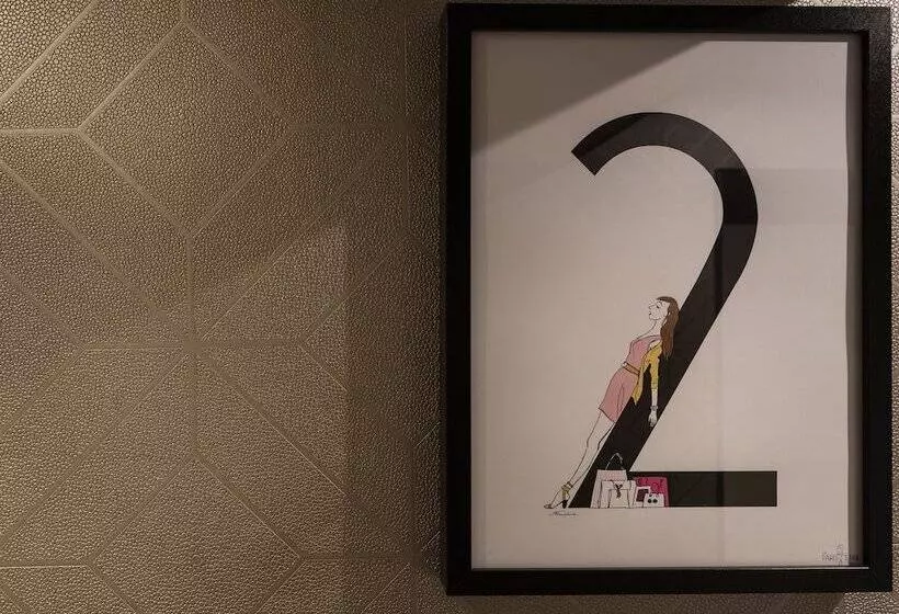 Fotos del hotel Hôtel La Parizienne By Elegancia:  9