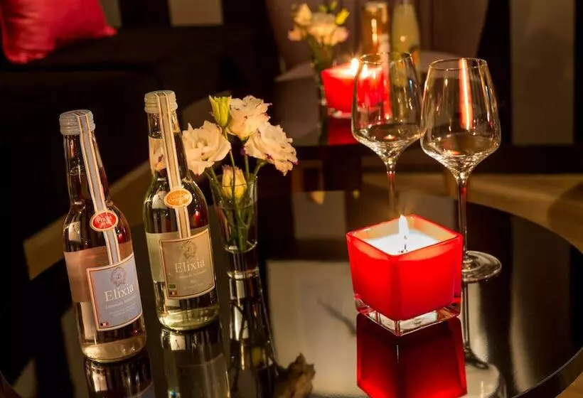 Fotos del hotel Hôtel La Parizienne By Elegancia:  13