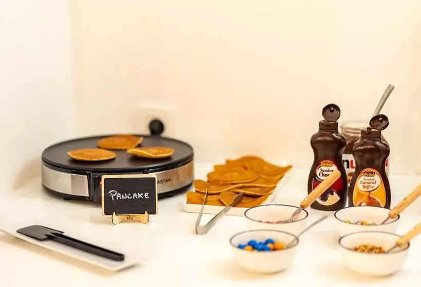 Fotos del hotel Hôtel La Parizienne By Elegancia:  10