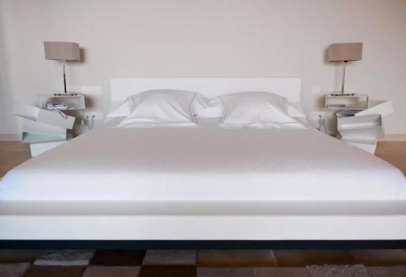 Fotos del hotel La Villa Calvi:  22