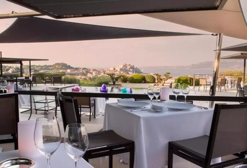 Fotos del hotel La Villa Calvi:  11