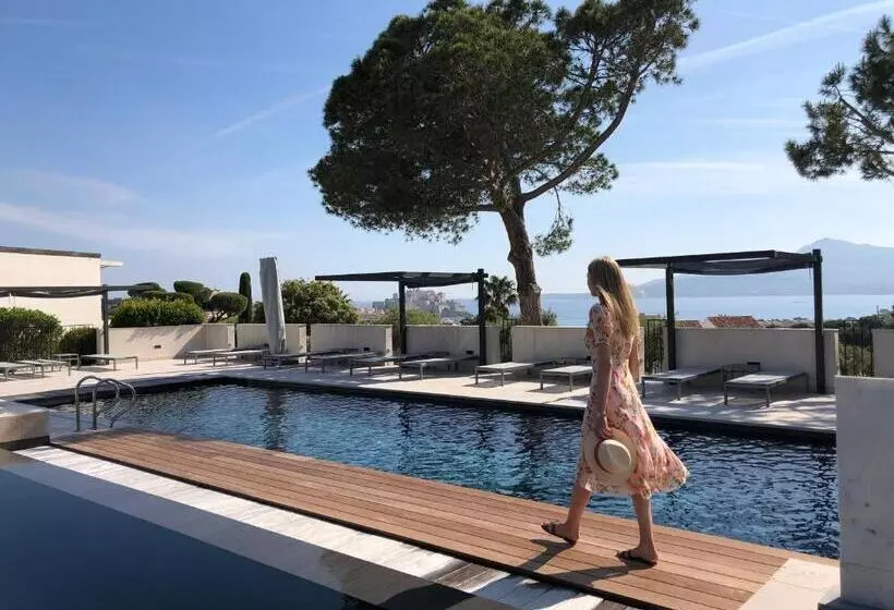 Fotos del hotel La Villa Calvi:  17