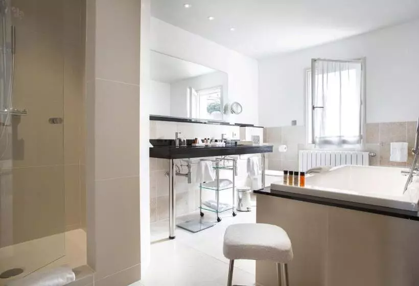 Fotos del hotel La Villa Calvi:  6