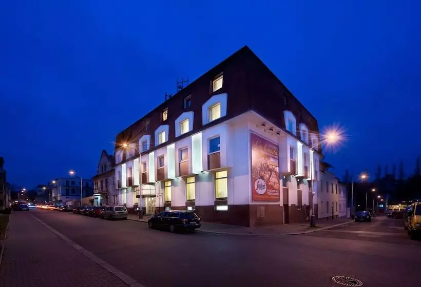 Fotos del hotel Henrietta:  13