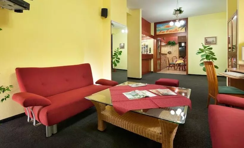 Fotos del hotel Henrietta:  9