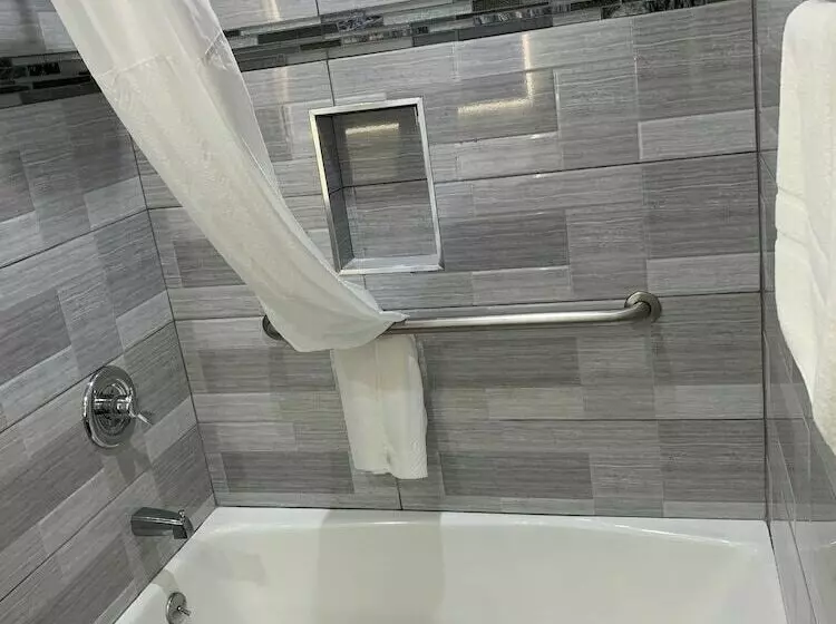 Fotos del hotel Mirage Inn And Suites:  6