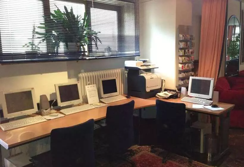 Fotos del hotel Montree:  7