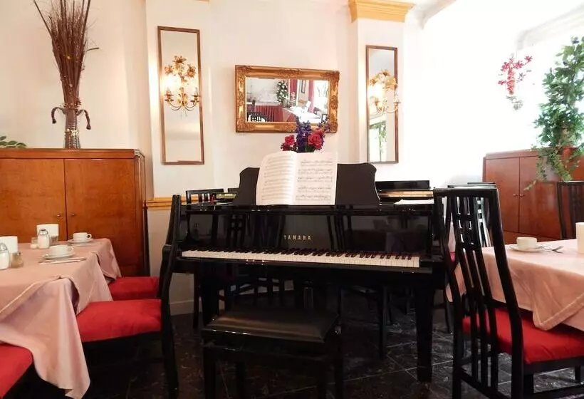 Fotos del hotel Montree:  15