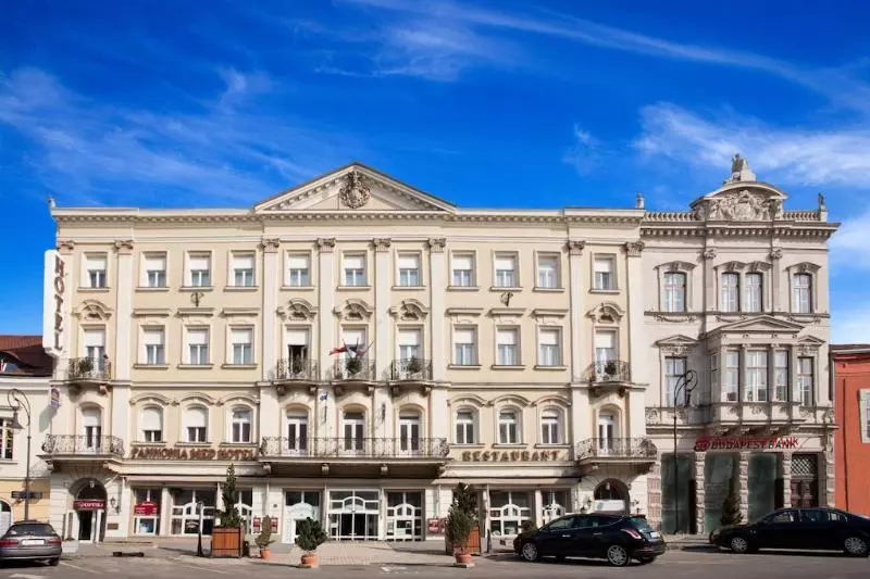 Fotos del hotel Pannonia:  8