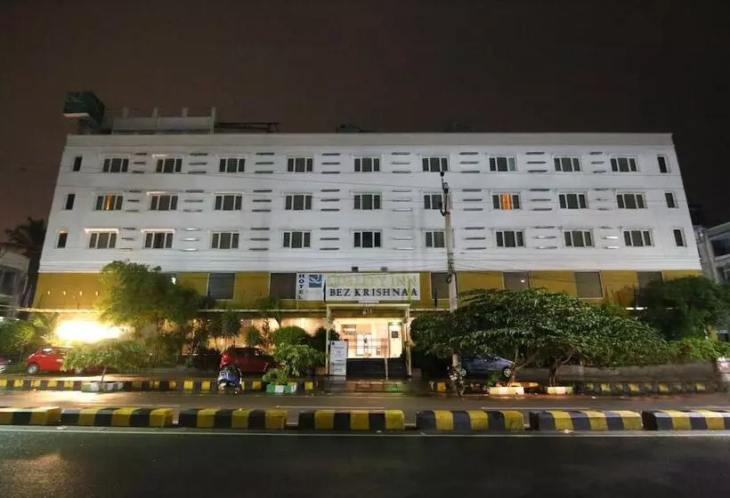 Fotos del hotel Quality Inn Bez Krishnaa:  8