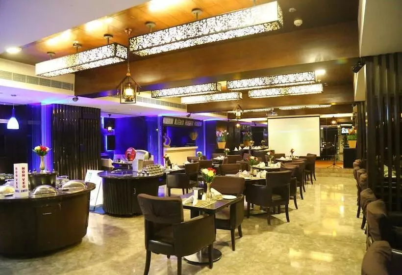 Fotos del hotel Quality Inn Bez Krishnaa:  7